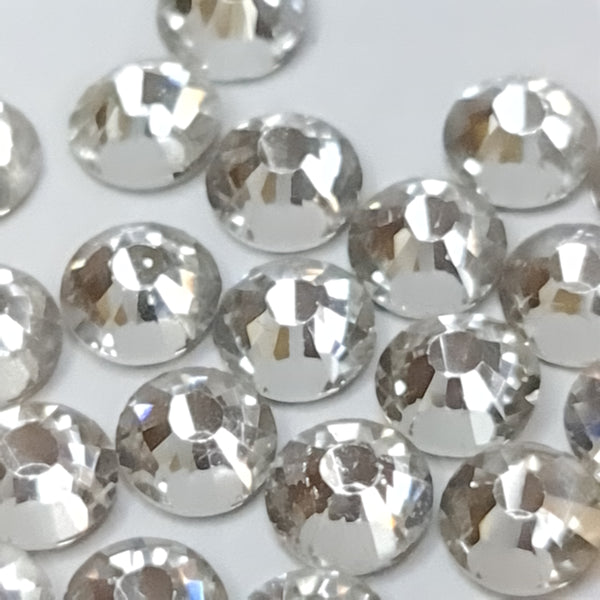 Clear non-hotfix flatback glass rhinestones