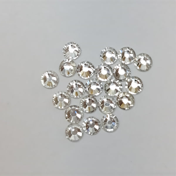 Clear non-hotfix flatback glass rhinestones
