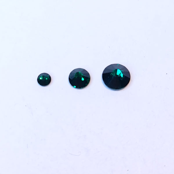 Emerald green non-hotfix flatback rhinestones