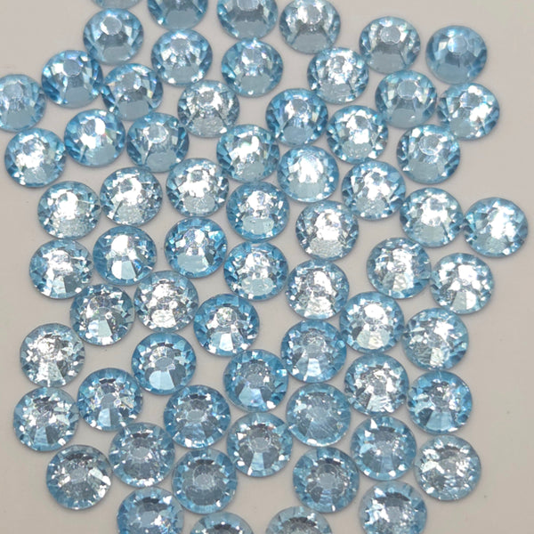 Ice Blue Non-Hotfix Flatback Glass Rhinestones