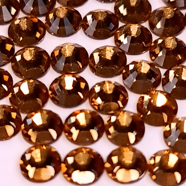 Topaz golden brown glass non-hotfix flat back crystals