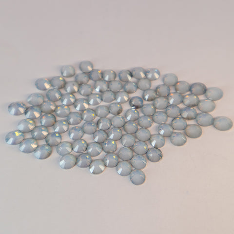 White opal non hotfix glass rhinestones
