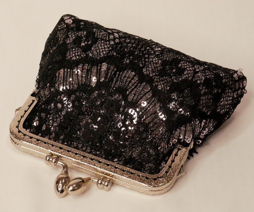 Vintage Flower Lace Clutch Bag Black | BESSIE LONDON | SilkFred